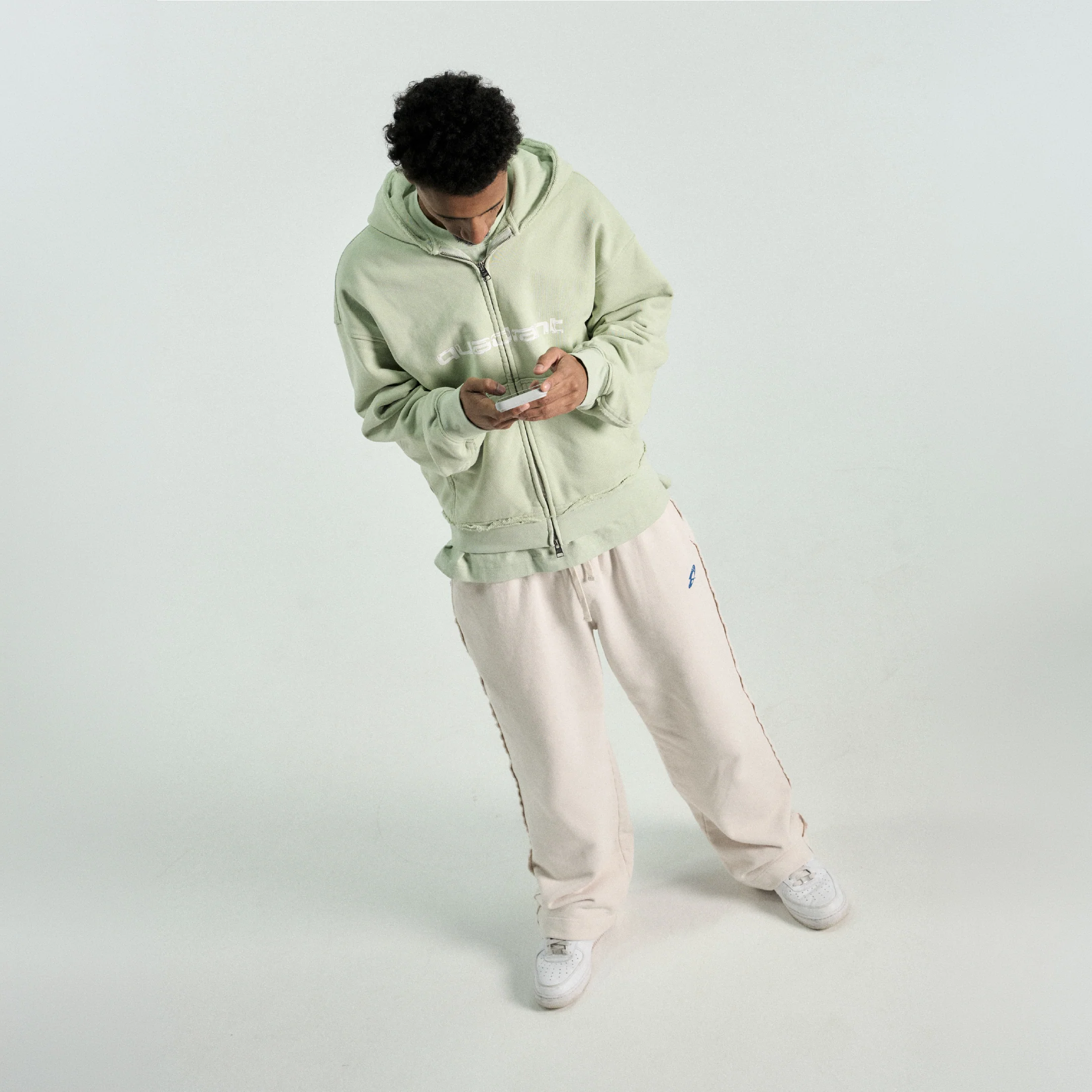 Quadrant Core Jogger - White Sand - Image 3